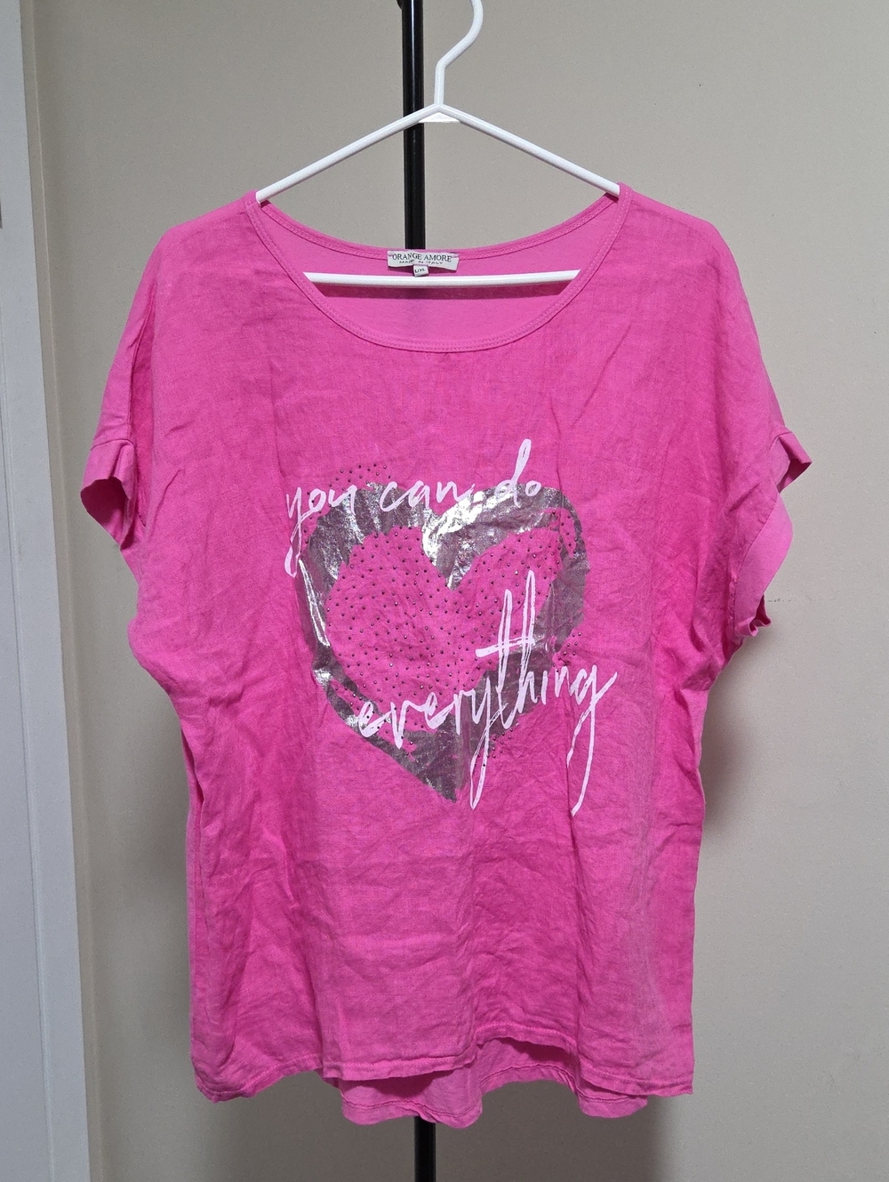 Orange Amore  Cotton And Linen Blend  Pink Short-Sleeve Graphic Tee with Heart